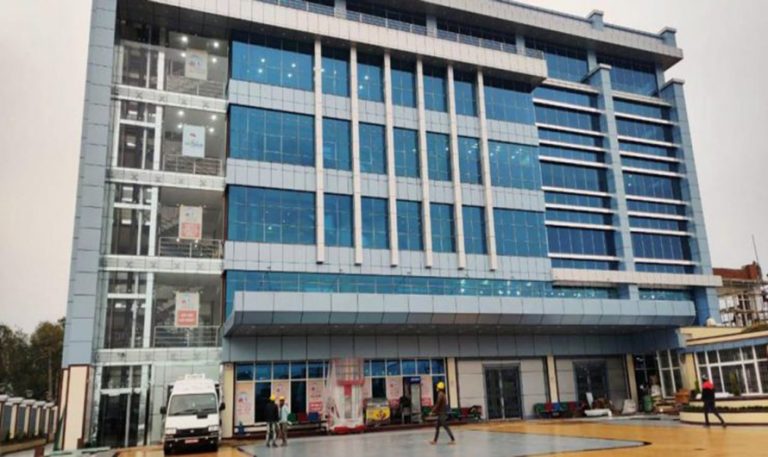 खरानीबाट फेरि उठ्यो विराटनगर भाटभटेनी, उद्घाटनसँगै किनमेल गर्नेको भीड