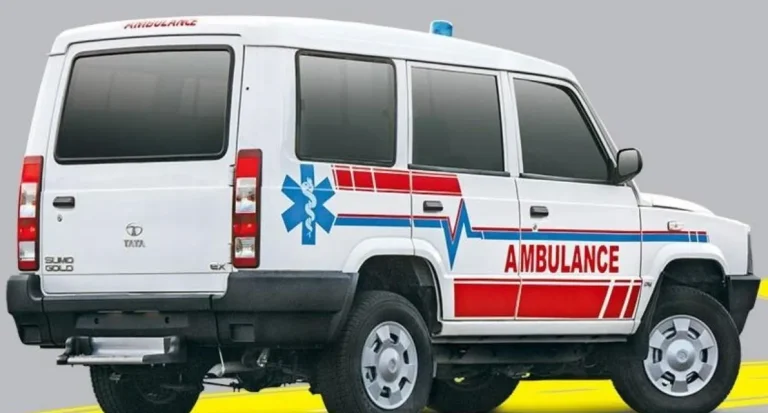 एम्बुलेन्स चालक भन्छन्ः ‘गलत गर्नेलाई कारबाही गर्नुस्, सबैको बदनाम नगर्नुस्’