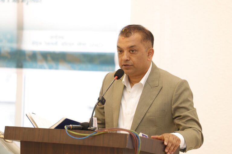 ‘पार्टीको विधानले होइन, देशको संविधानले सरकार चलाउँछ’ : गगन थापा