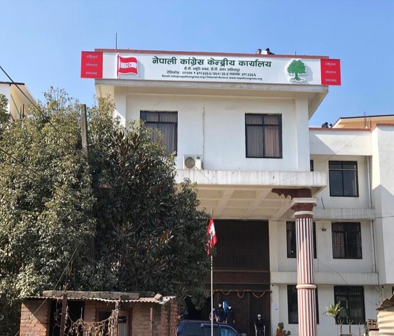 के सदस्यता नवीकरण नगर्ने नेता पार्टीबाट बाहिरिन्छन् ?