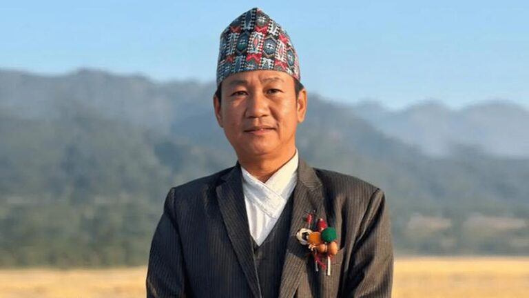 हर्क साम्पाङलाई ट्राफिक प्रहरीले किन गर्यो कारबाही ?