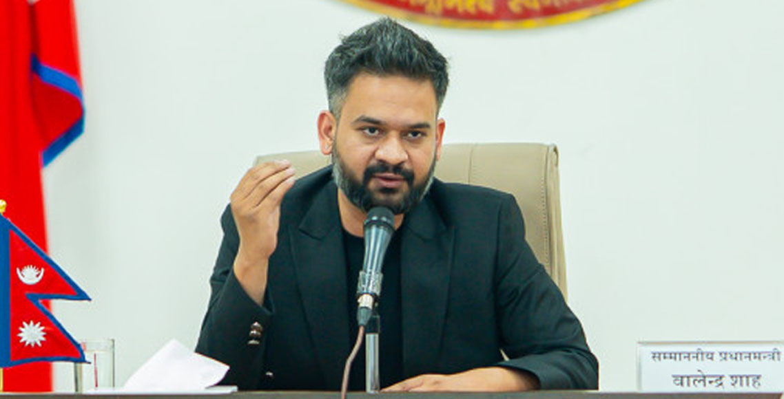 प्रधानमन्त्री बालेनले सचिवालयमा रहेका माधव खनाललाई किन हटाए ?