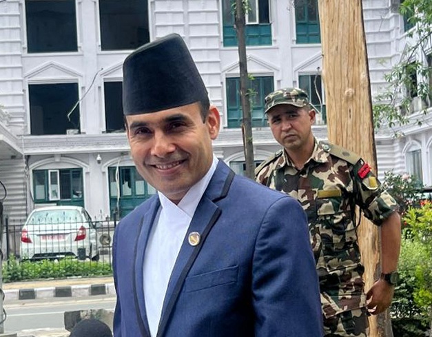 चलचित्र उद्योगलाई सुदृढ बनाउन सरकार तयार छः सञ्चारमन्त्री डा तिमिल्सिना