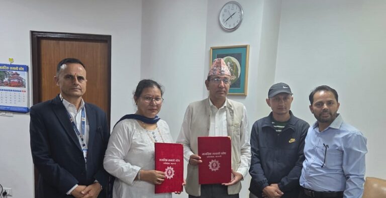 नागरिक लगानी कोष र तामाकोशी गाउँपालिकाबीच नागरिक पेन्सन योजना सञ्चालन सम्झौता