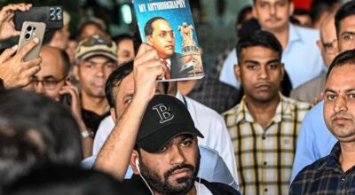 दिल्लीका सडकमा उत्रियाे ककरोच पार्टी : शिक्षामन्त्रीको राजीनामा माग