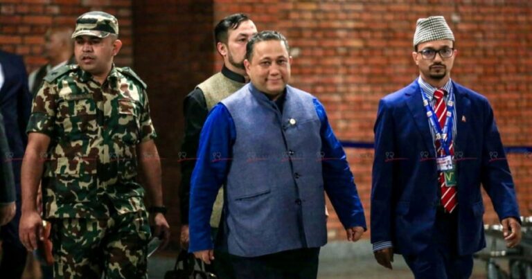 चार दिने चीन भ्रमण पूरा गरी स्वदेश फर्किए परराष्ट्रमन्त्री
