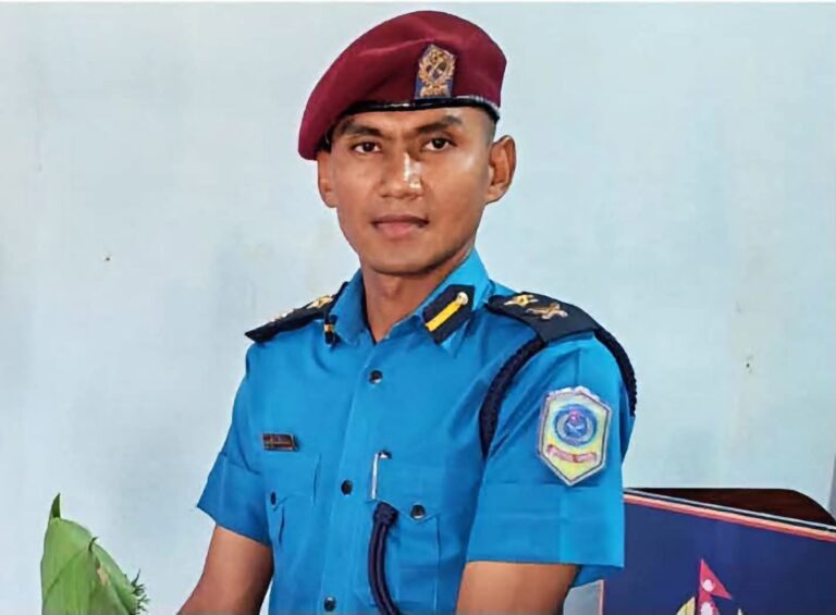 म प्रधानमन्त्री बालेनको पुलिस होईन भन्ने डीएसपी प्रसन्न चौधरी जिल्ला तानिए
