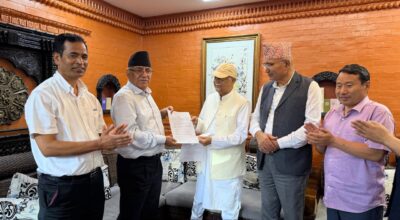 ओली र दाहाल फेरि एक : प्रदेशसमा सत्ता बाँडफाँट, तीनबुँदे सहमतिमा हस्ताक्षर