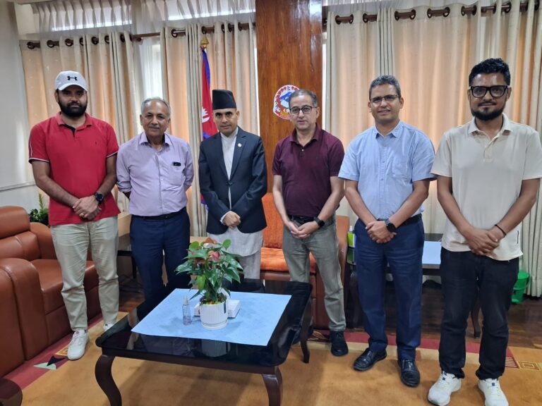 Information Minister holds discussions with Digital Media Society on status of media industry