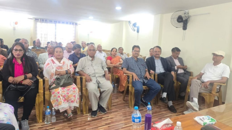 कांग्रेस इतरको बैठक किन चासोमा ?