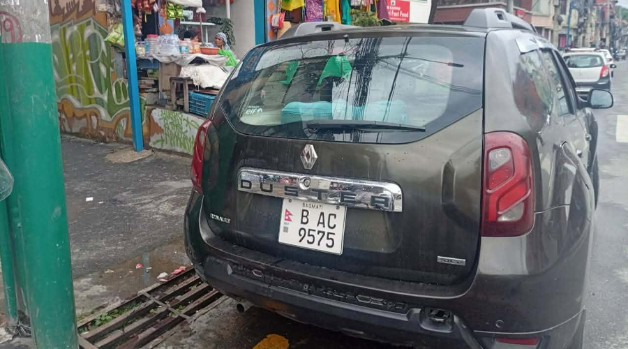 सञ्चारगृहअघि गाडी राख्ने योजनाको पछाडि को छ ? मिडिया हाउस नै किन बन्यो निशानामा ?