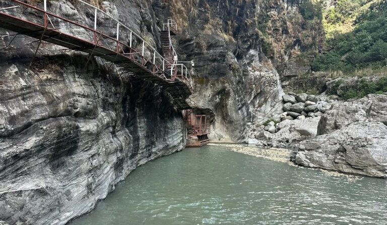 मेलम्चीको पानी काठमाडौं आउन बन्द